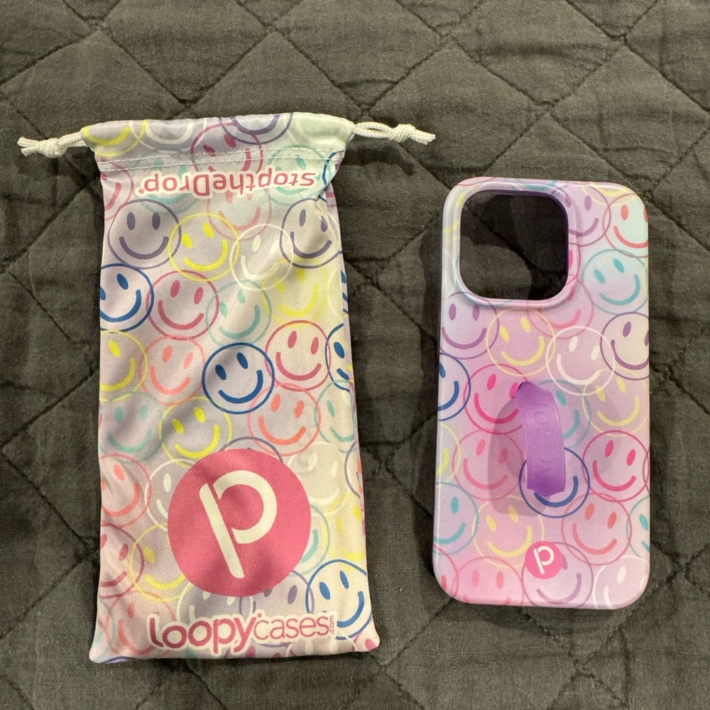 Loopy Case in Smileys